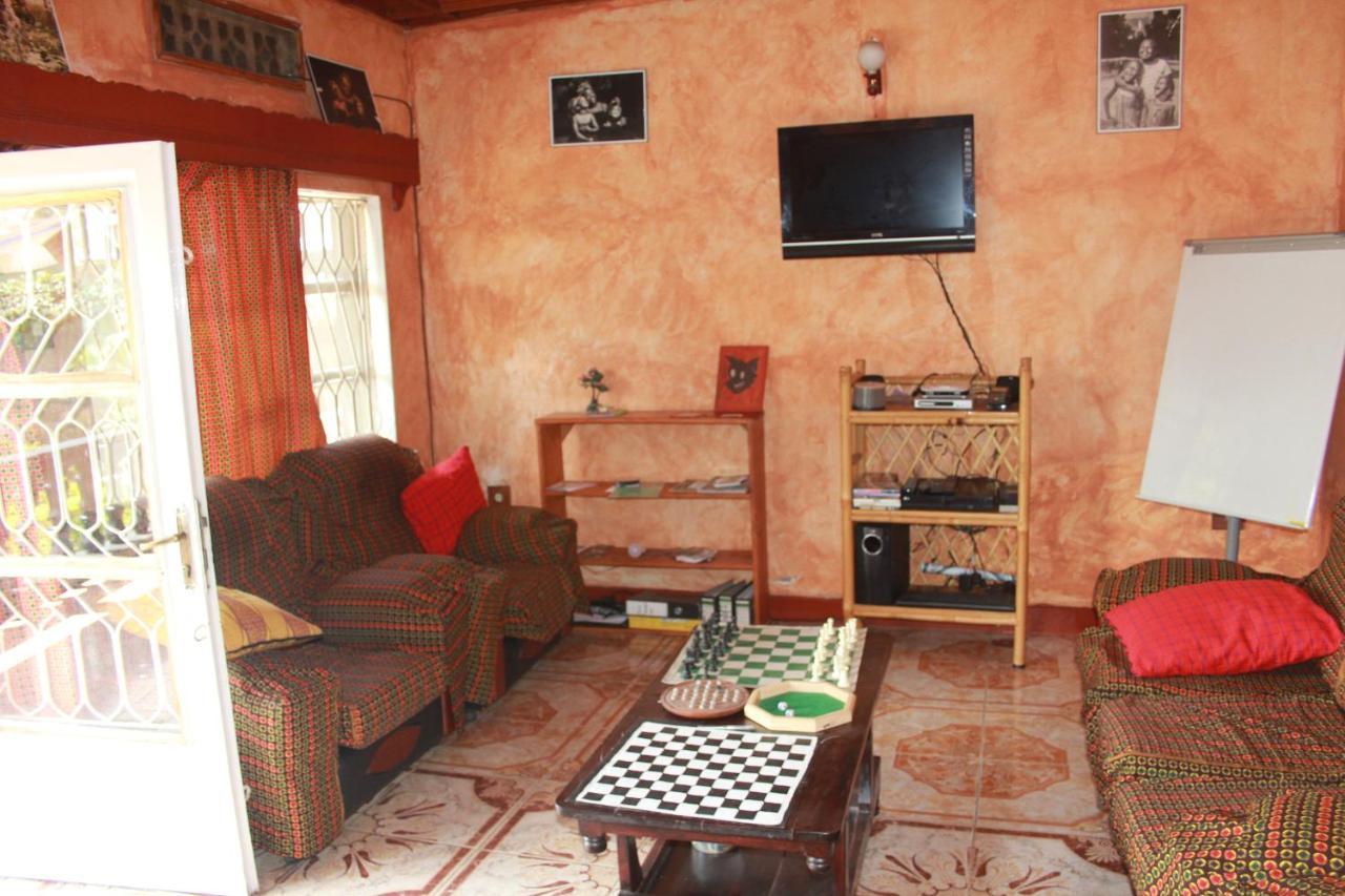 Amahoro Guest House Ruhengeri Buitenkant foto