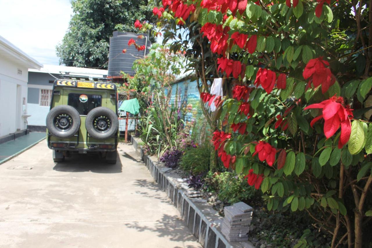 Amahoro Guest House Ruhengeri Buitenkant foto