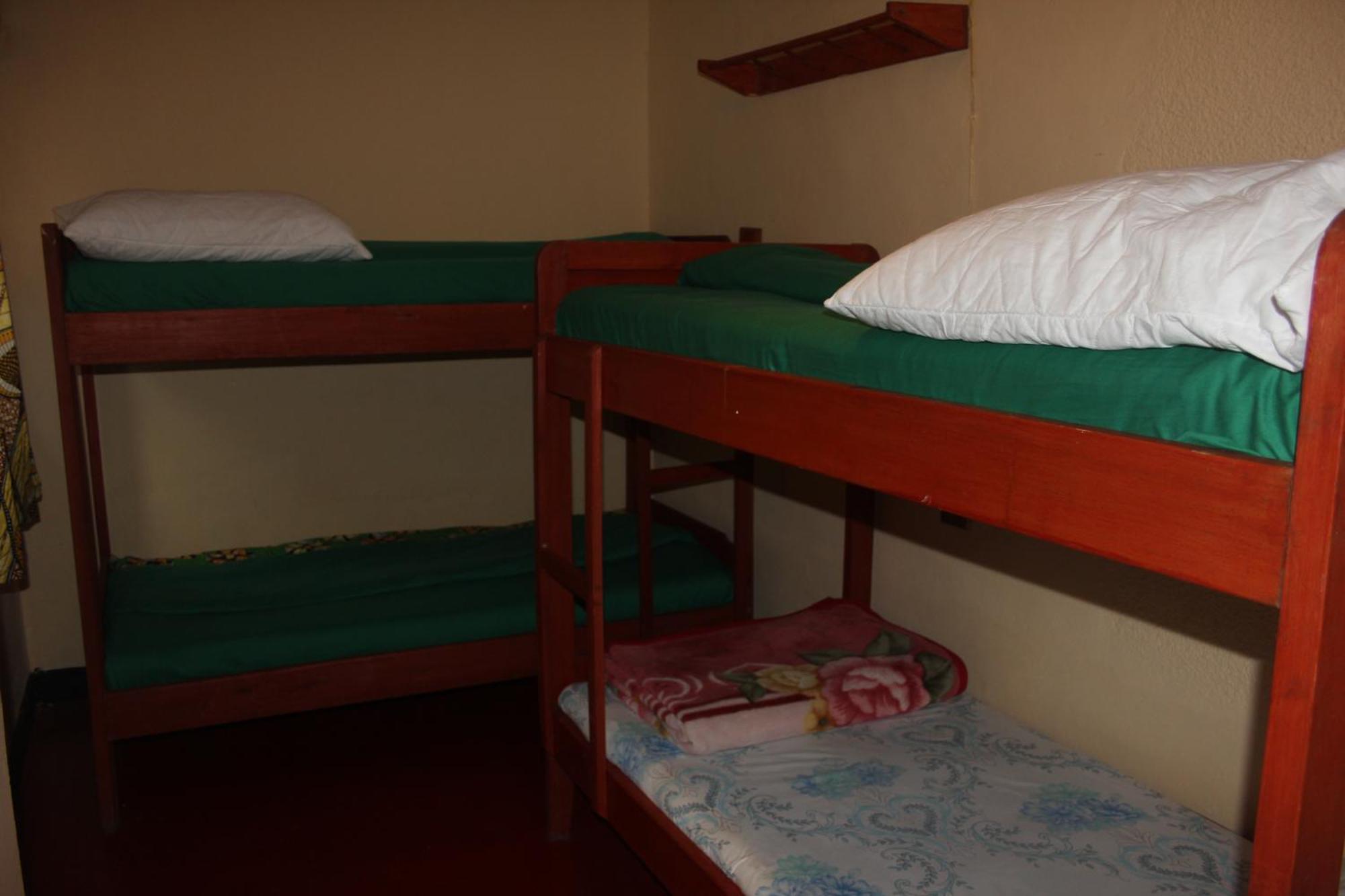 Amahoro Guest House Ruhengeri Buitenkant foto