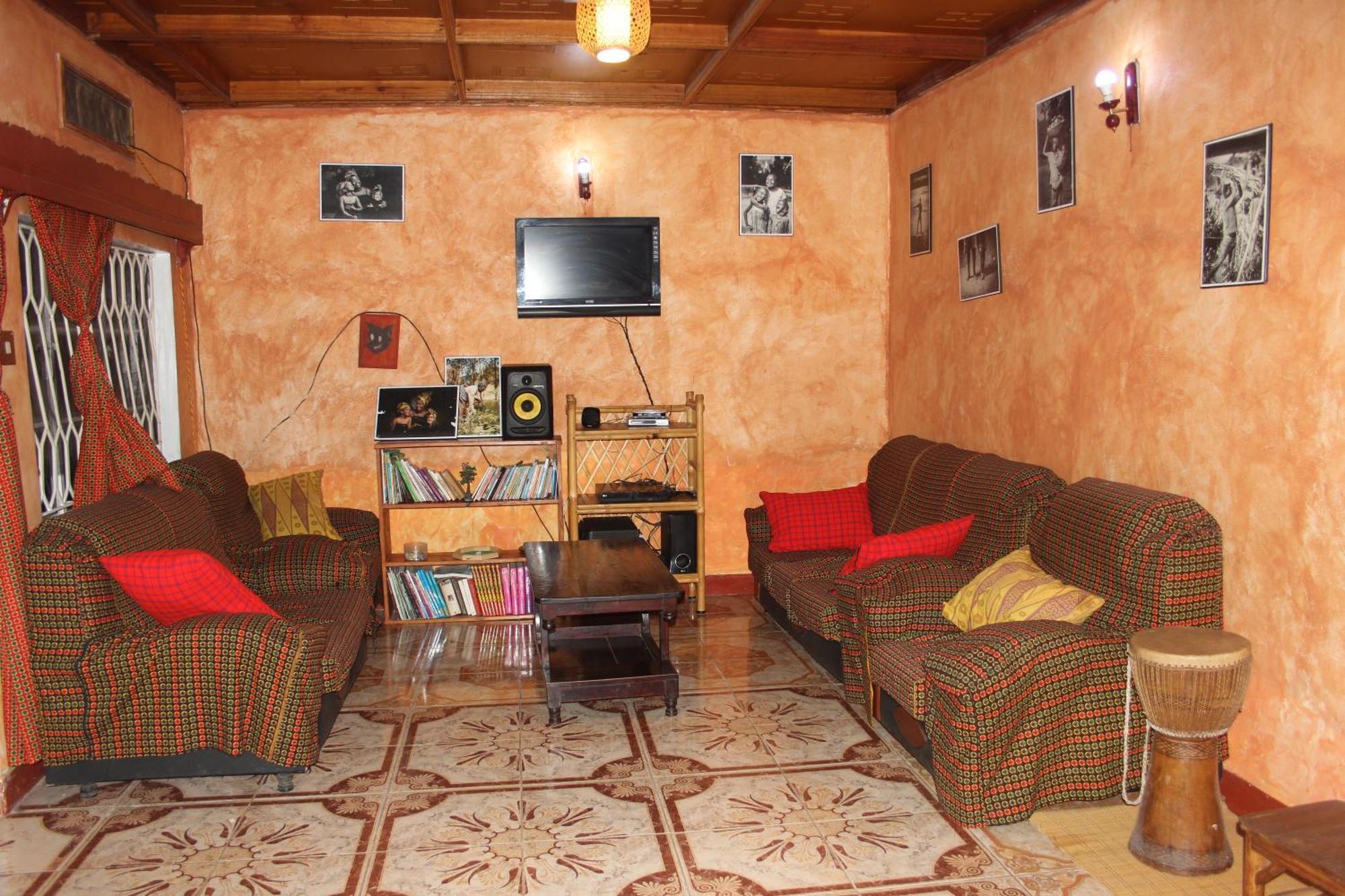 Amahoro Guest House Ruhengeri Buitenkant foto