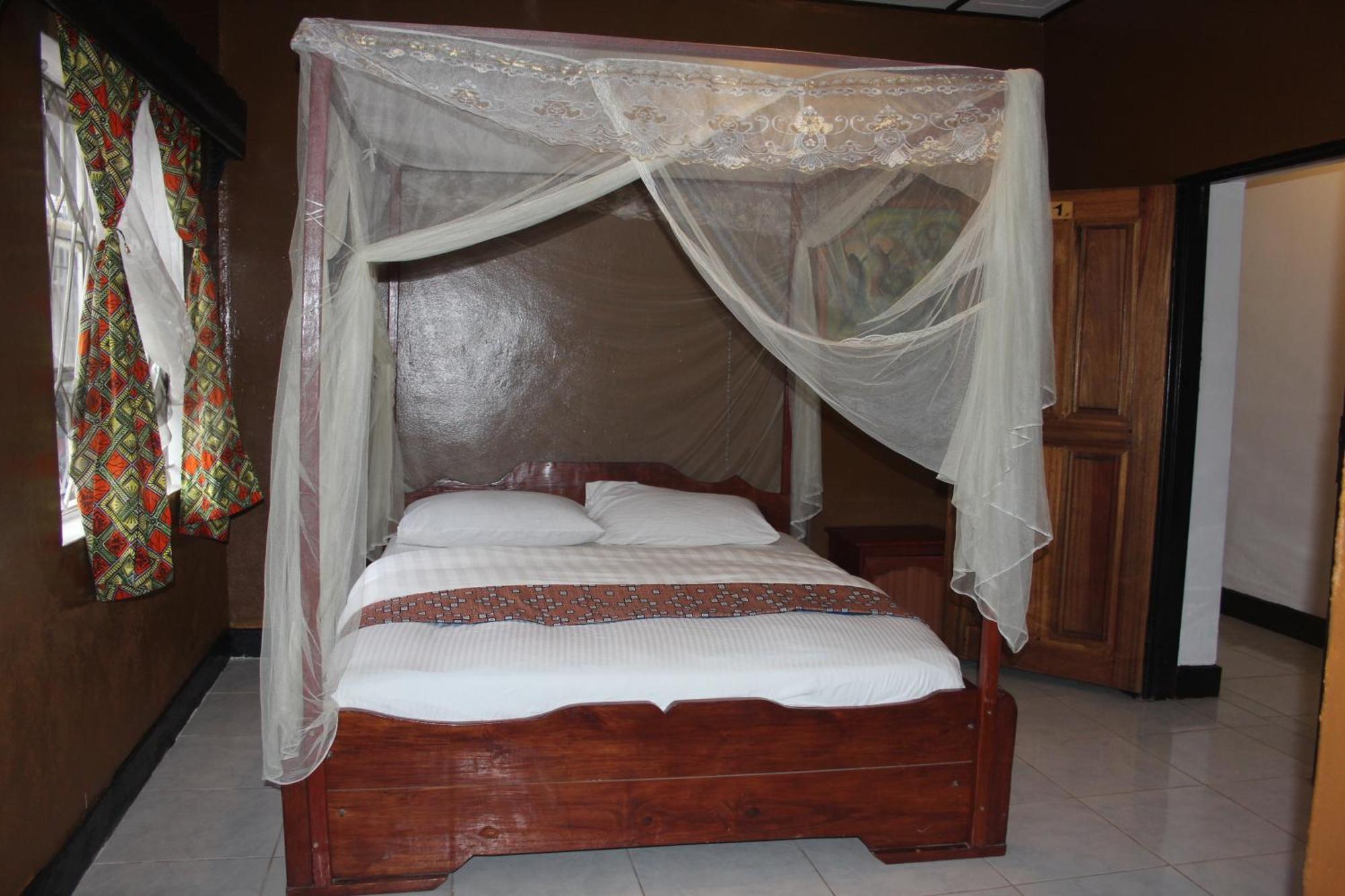 Amahoro Guest House Ruhengeri Buitenkant foto