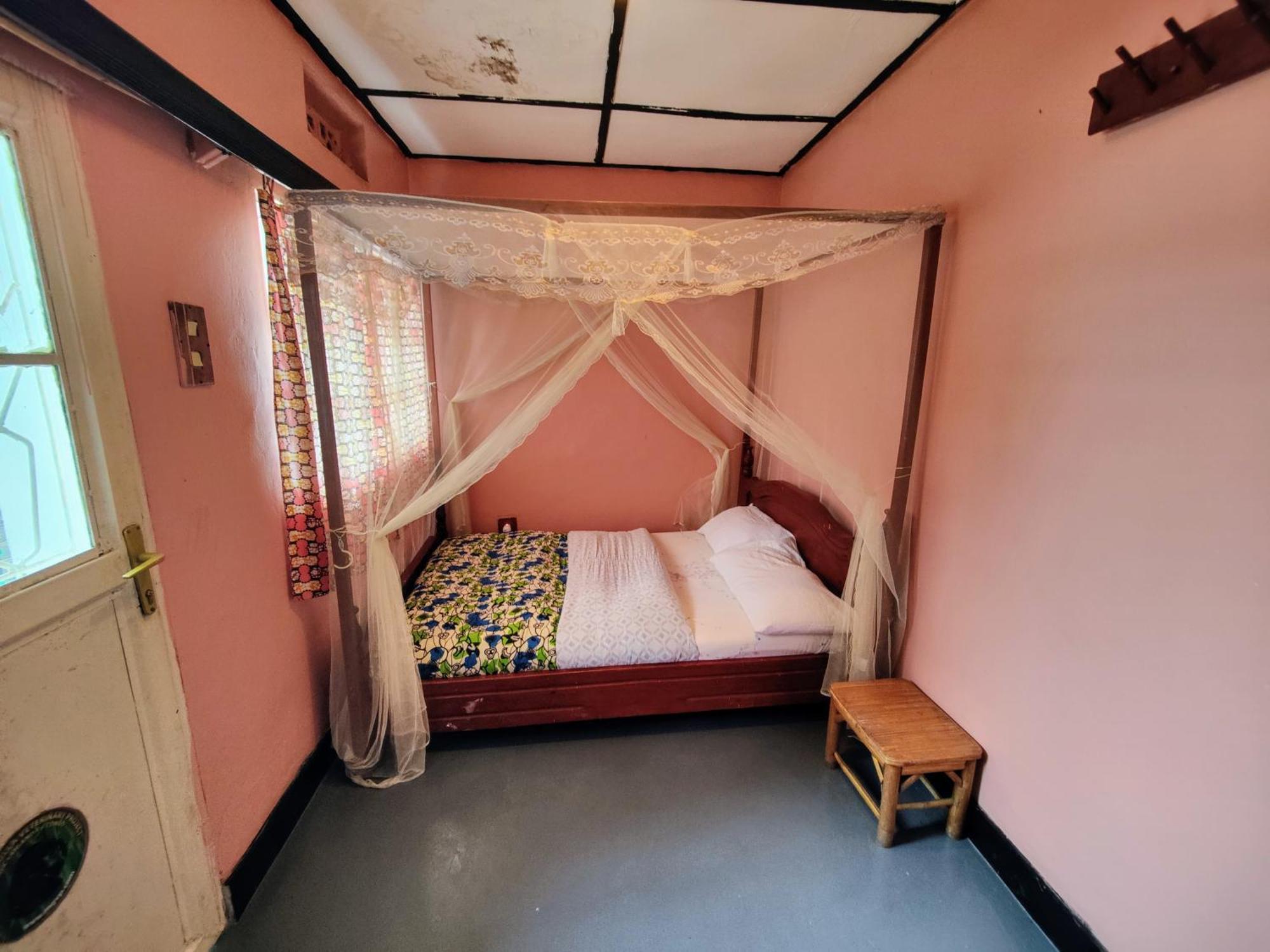 Amahoro Guest House Ruhengeri Buitenkant foto