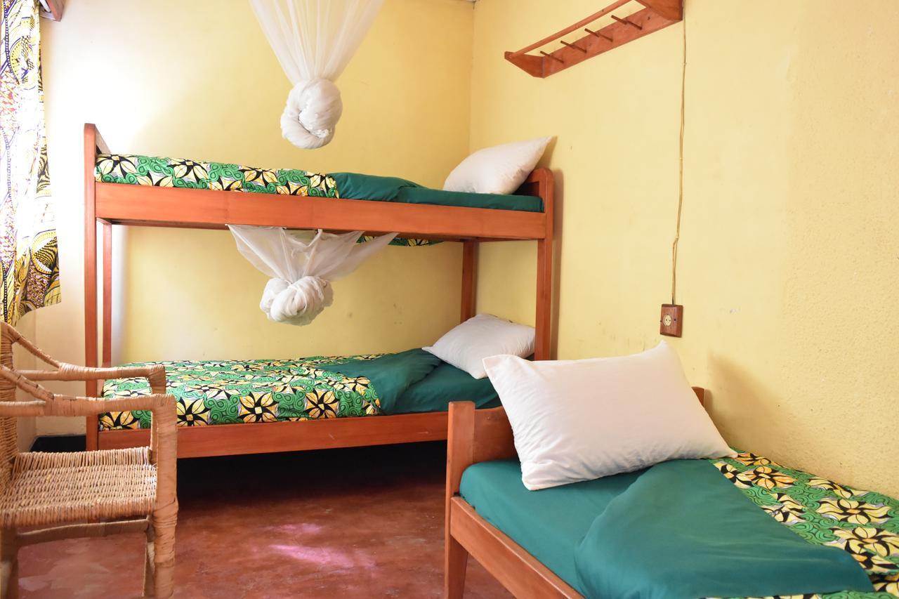 Amahoro Guest House Ruhengeri Buitenkant foto