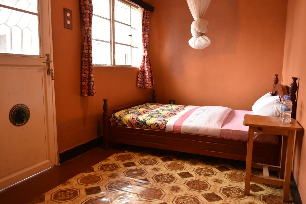 Amahoro Guest House Ruhengeri Buitenkant foto